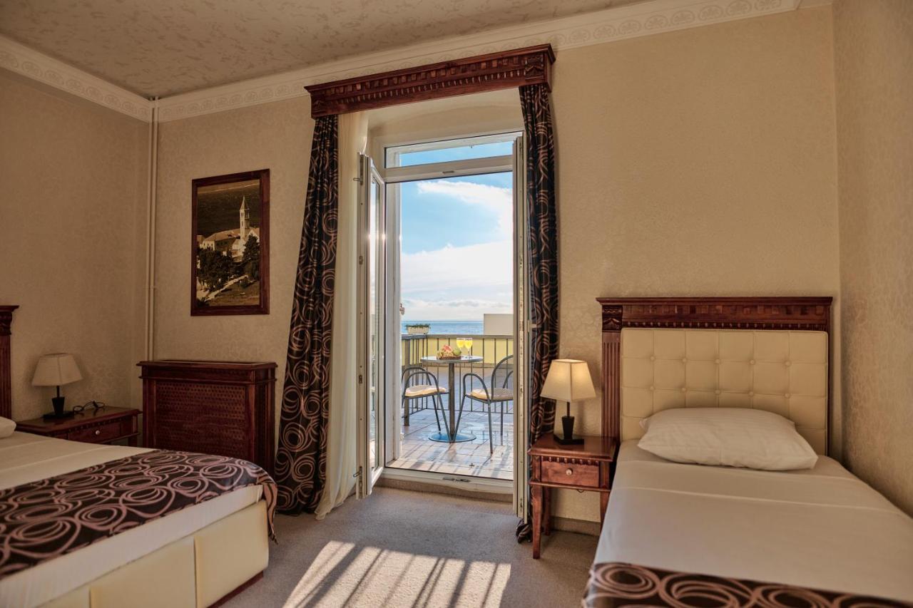 Hotel Villa Schubert โอปาติยา ภายนอก รูปภาพ
