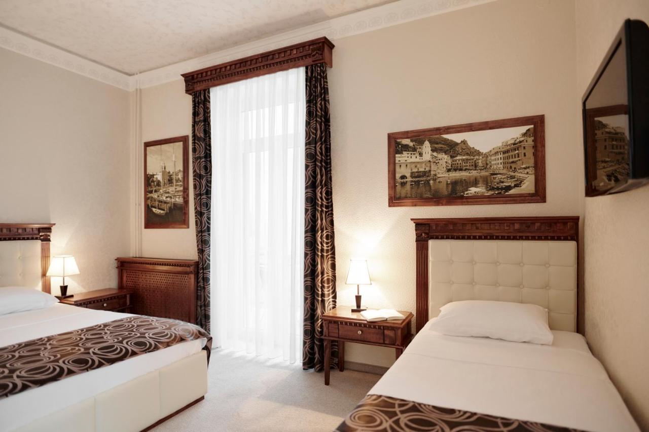 Hotel Villa Schubert โอปาติยา ภายนอก รูปภาพ